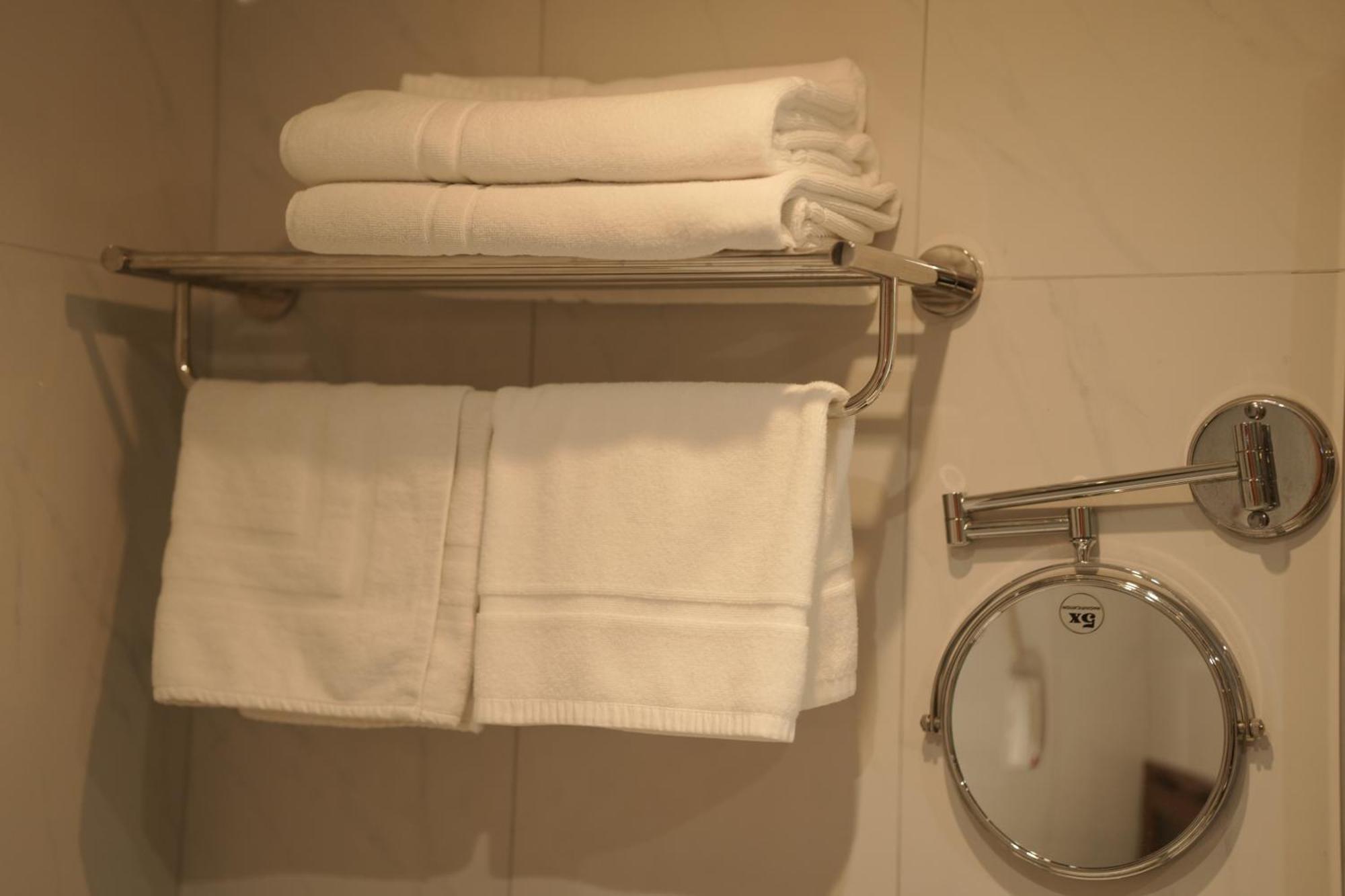 Meshal Hotel Manama Ngoại thất bức ảnh
