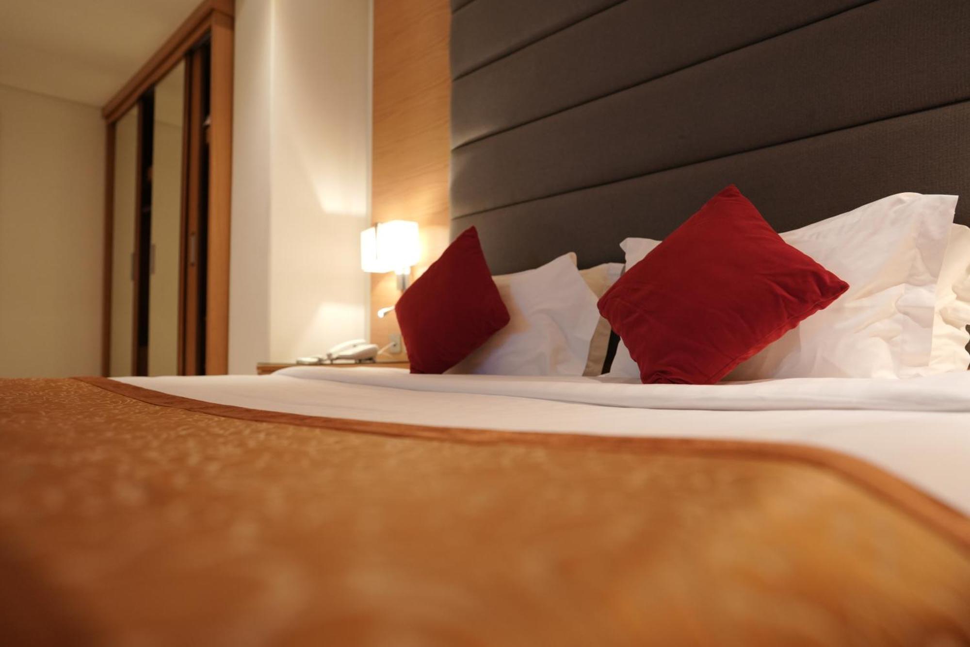Meshal Hotel Manama Ngoại thất bức ảnh